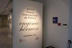 Señalética del XXXVI Premio Internacional de Pintura Eugenio Hermoso en la sala