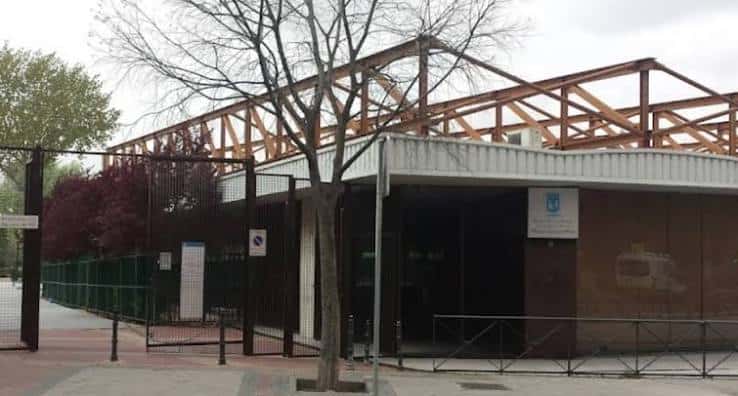 Fachada exterior del Centro Deportivo Municipal Miguel Guillén Prim