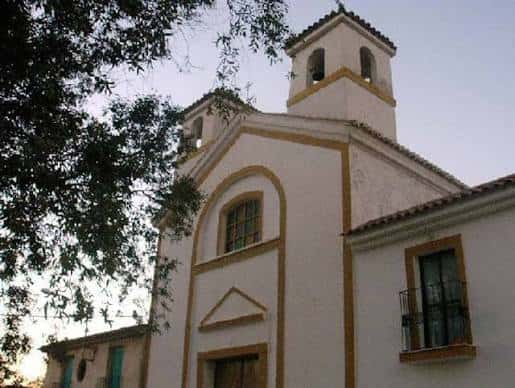 Fachada de la Ermita de Campo López