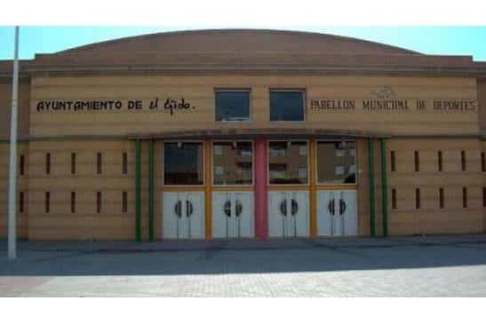 Entrada principal del Pabellón Municipal de El Ejido