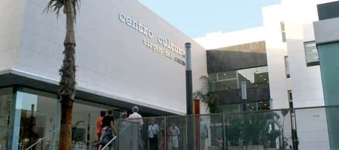 Fachada del Centro Cultural Virgen del Carmen en la sede de Torrevieja
