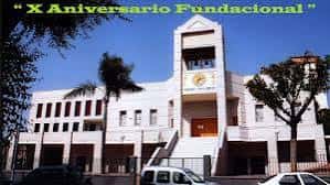 Vista exterior completa de la parroquia durante el X Aniversario Fundacional