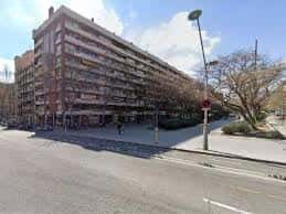 Vista exterior del edificio residencial en Avinguda de Roma