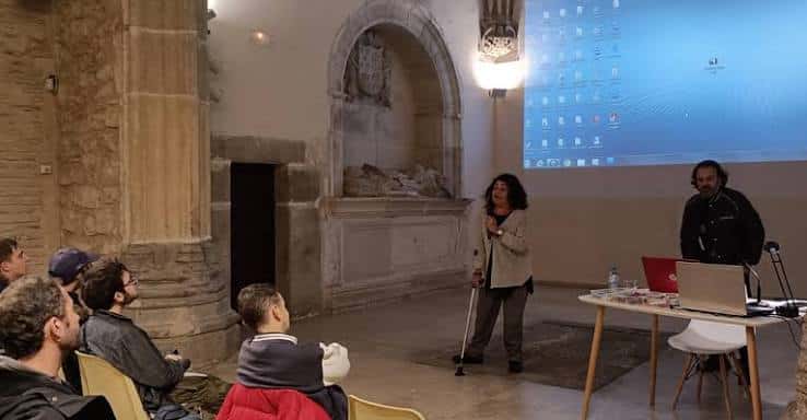 Presentación de evento cultural en el interior del Teatro Paladio Arte