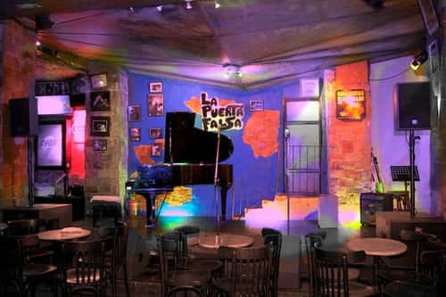 Micro Libre en La Puerta Falsa