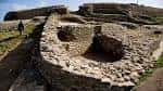 Detalle de las excavaciones y estructuras circulares del Castro de Elviña