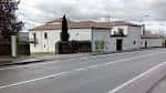 Vista exterior de la Fundación Juana de Vega desde la carretera