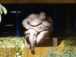 Escultura 'El Gran Inquisidor' de Ramón Conde en el Centro Comercial Camelias