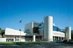 Edificio principal del Hospital Montecelo con su diseño contemporáneo