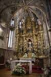 Interior de la capilla del Convento de Santa Clara con retablo mayor