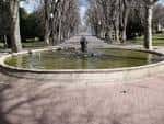File:Fuente de los Angelitos, parque de San Antonio.jpg ...