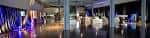 Interior de una sala de exposiciones o vestíbulo con iluminación moderna