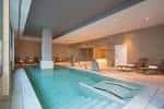 Piscina climatizada interior del spa del Hotel Attica21 Vigo
