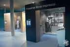 Pasillo interior del Museo Verbum con áreas de exposición