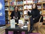 Conversatorio literario con dos ponentes en la Libraría Paz