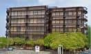 Edificio de Ferro en Ourense con su estructura de acero y cristal.