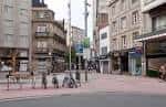 Amplia vista de la Glorieta de Compostela y la calle circundante