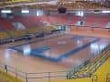 Interior del Pazo dos Deportes Paco Paz con la cancha vacía