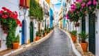 Explora el encanto de 10. Barrio del Pópulo en Cádiz