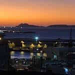 Panorámica nocturna de la Ría de Vigo y el puerto desde el Paseo de Alfonso XII
