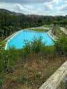 Vista panorámica de la piscina exterior del Complejo Deportivo de Oira