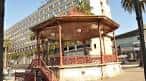Templete de música en el centro de los jardines