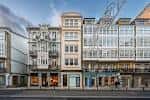 Fachadas de edificios con galerías en la Rúa San Andrés