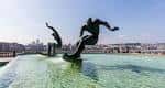 File:Fuente de Los Surfistas, La Coruña, España, 2015-09-24, DD 07 ...