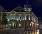 Círculo de las Artes iluminado por la noche