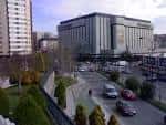 Panorámica exterior de El Corte Inglés A Coruña y sus alrededores