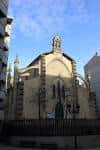 Vista exterior de la Iglesia de Santiago de As Caldas con su fachada y entorno urbano