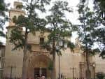 File:Iglesia Santiago Apostol.jpg - Wikimedia Commons
