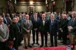 Grupo de asistentes y autoridades en un acto de la Academia Xacobea
