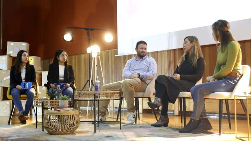 Apertura de 'Con Xeito', la tienda del alumnado del IES Luis Seoane