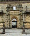 Hostal dos Reis Católicos - Wikipedia