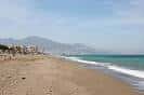 вид на пляж из замка Sohail - Picture of Playa del Castillo ...