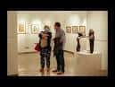 Sala de exposición de la Galería Xerión con esculturas y visitantes
