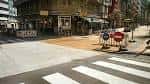 Cruce en la Calle Ángel Senra con obras y señal de tráfico