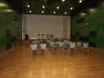 Salón de actos o sala multiusos con sillas para eventos