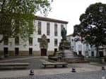 File:Santiago-Plaza de mazarelos (15522592580).jpg - Wikimedia Commons