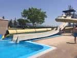 Toboganes, tubos y chorros en la piscina municipal de Collado ...