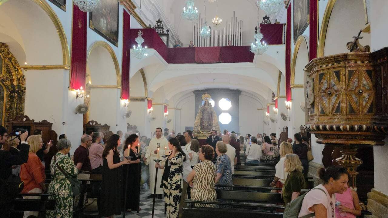 Cultos previos a la salida procesional de la Virgen del Carmen