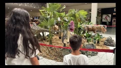 Exposición de dinosaururos autómatas de tamaño real