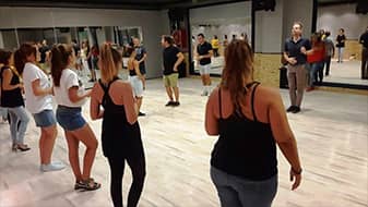Clase de zumba gratuita en Academia J'Swing