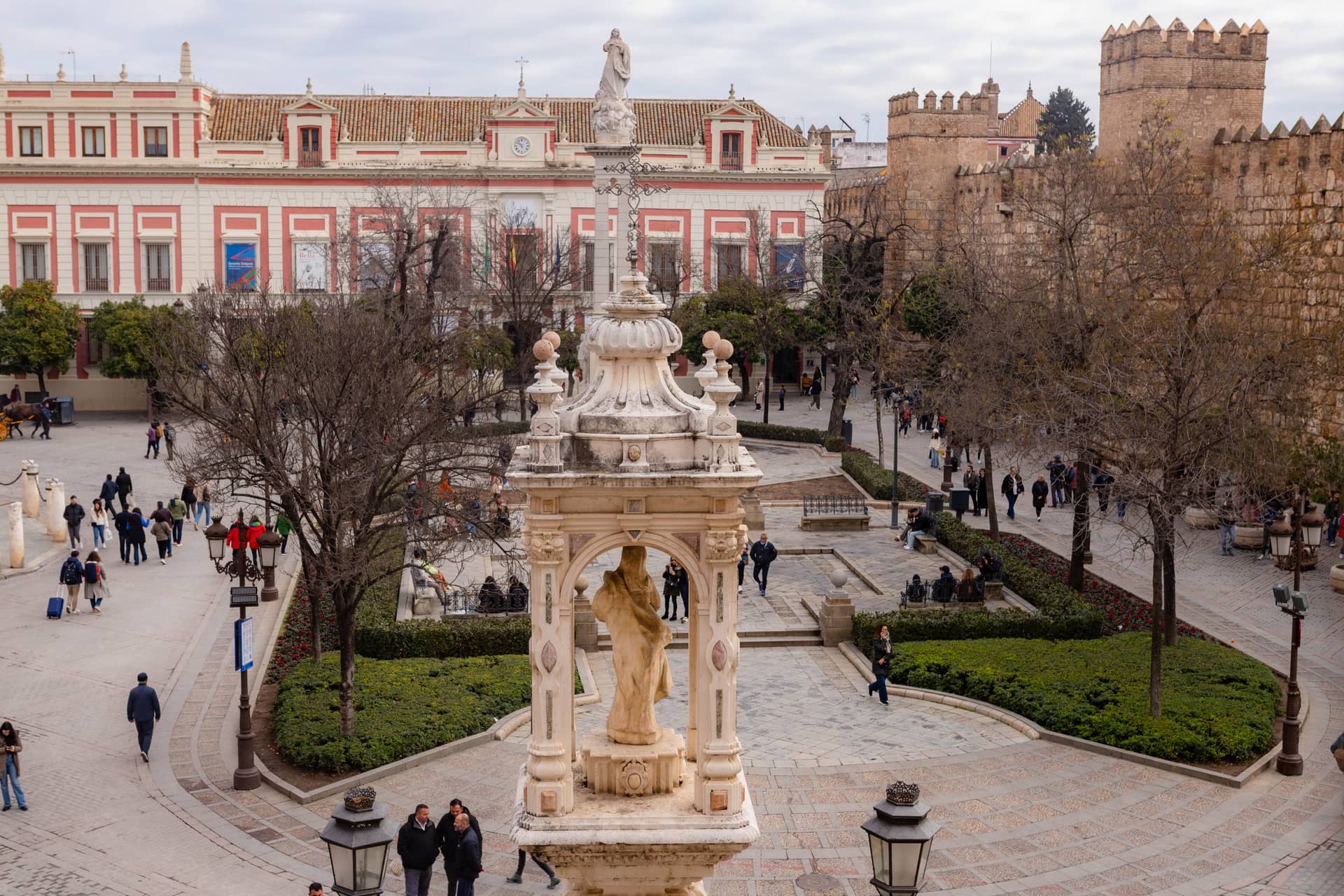 Plaza Virgen del Pilar
