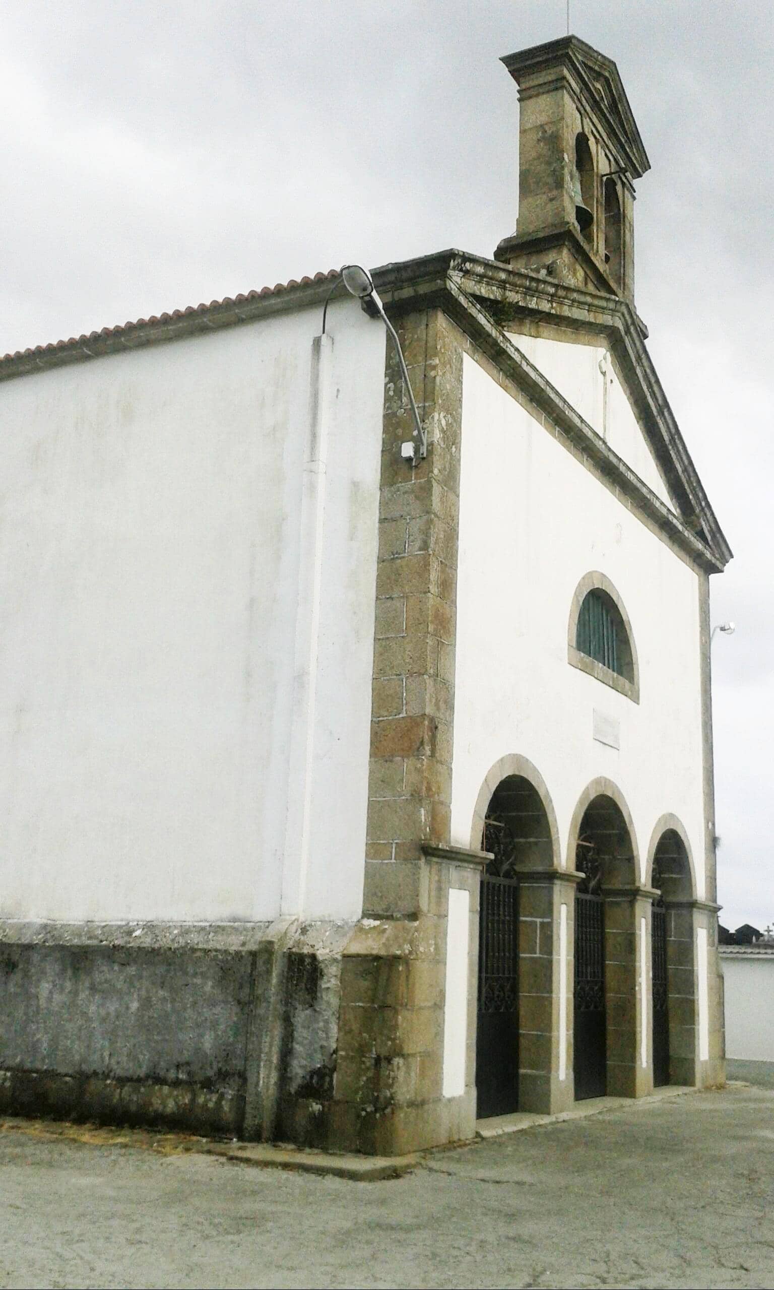 Iglesia Parroquial del Divino Salvador de Serantes