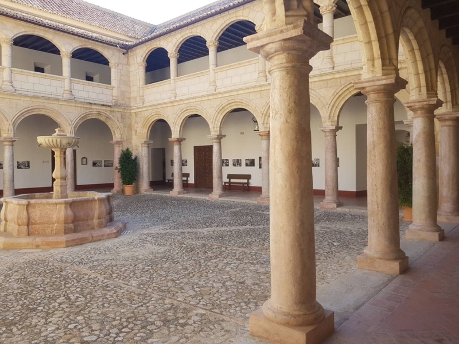 Biblioteca Municipal de San Zoilo