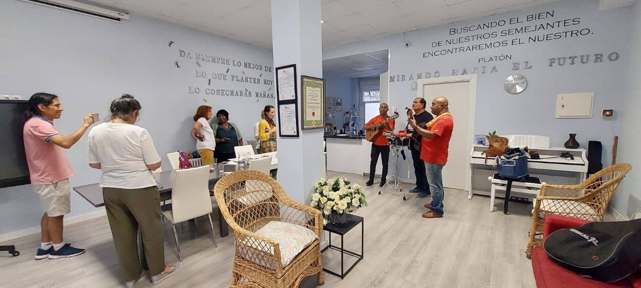 Asociación Mirando Hacia el Futuro