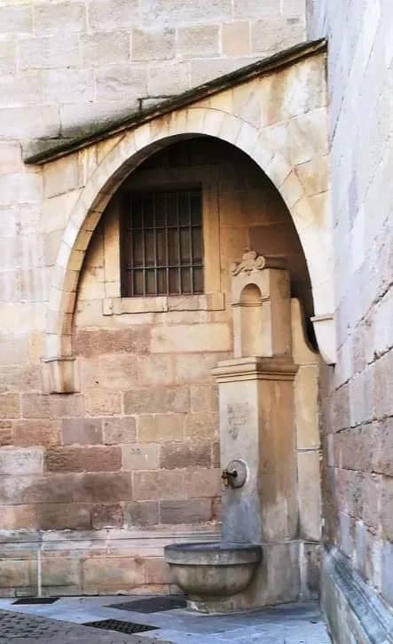 Font Vella