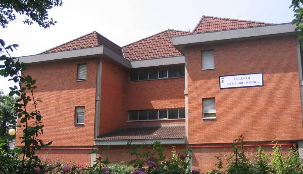 Colegio Público Nicanor Piñole